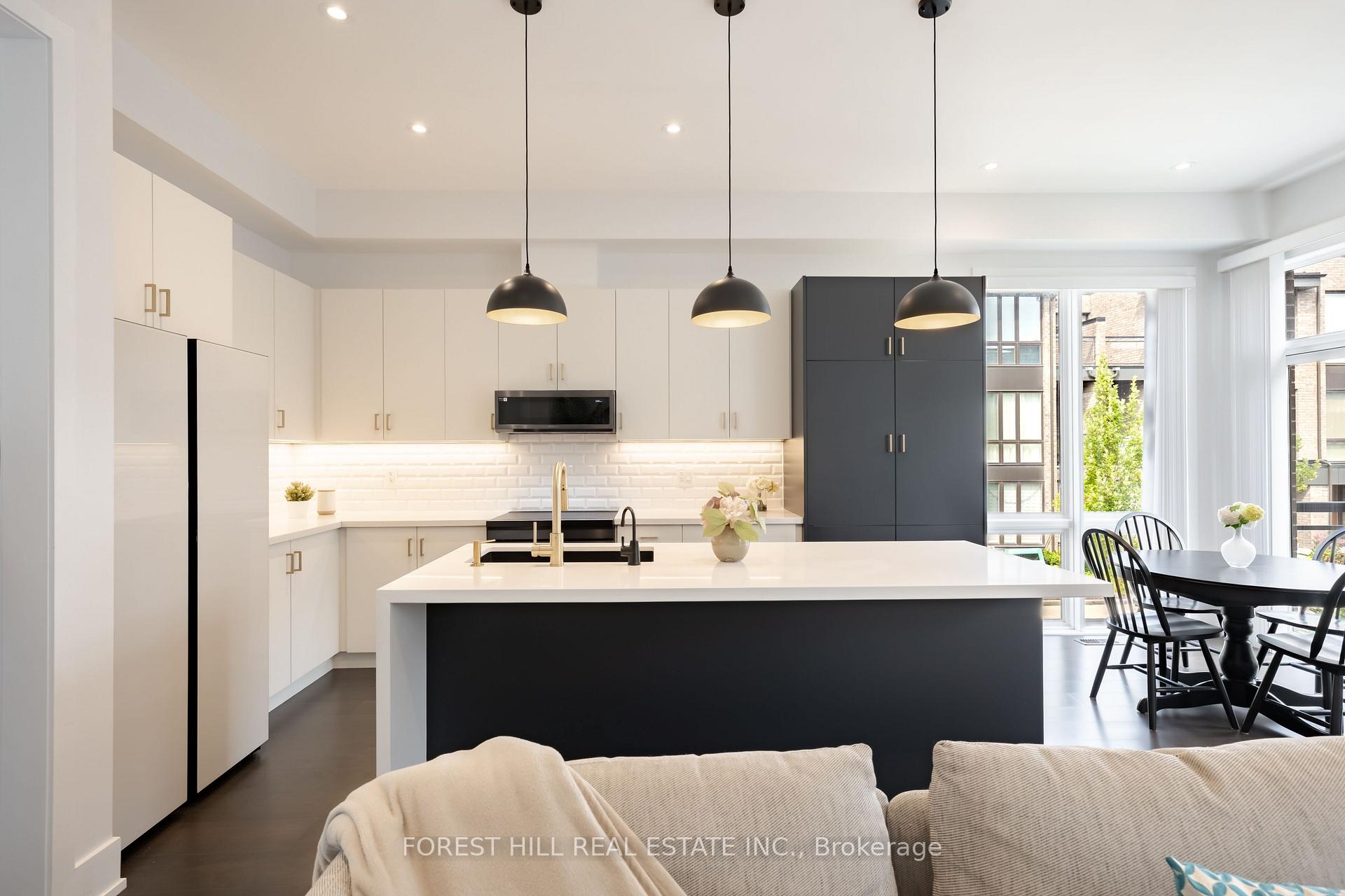 Photo 33 of 9 Sable Road, Vaughan, Patterson — HOMEH