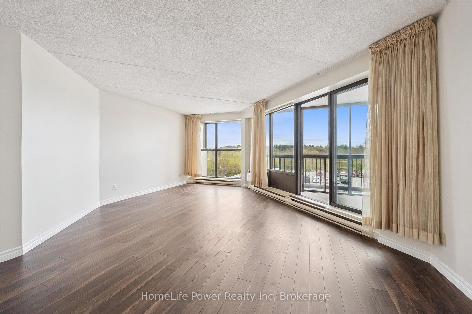Photo 10 of Unit 402, 22 Marilyn Drive, Guelph, Riverside Park — HOMEH