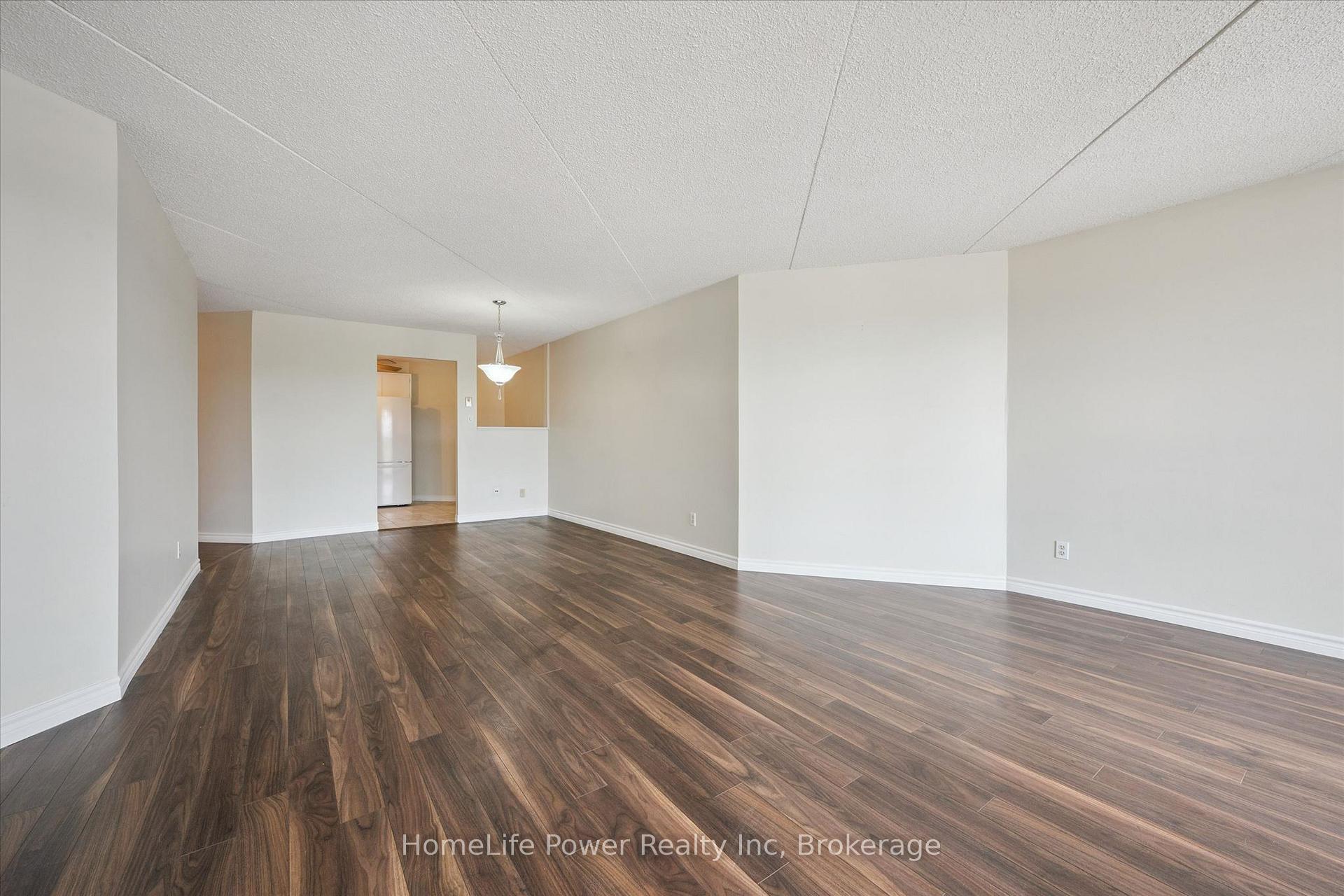 Photo 12 of Unit 402, 22 Marilyn Drive, Guelph, Riverside Park — HOMEH