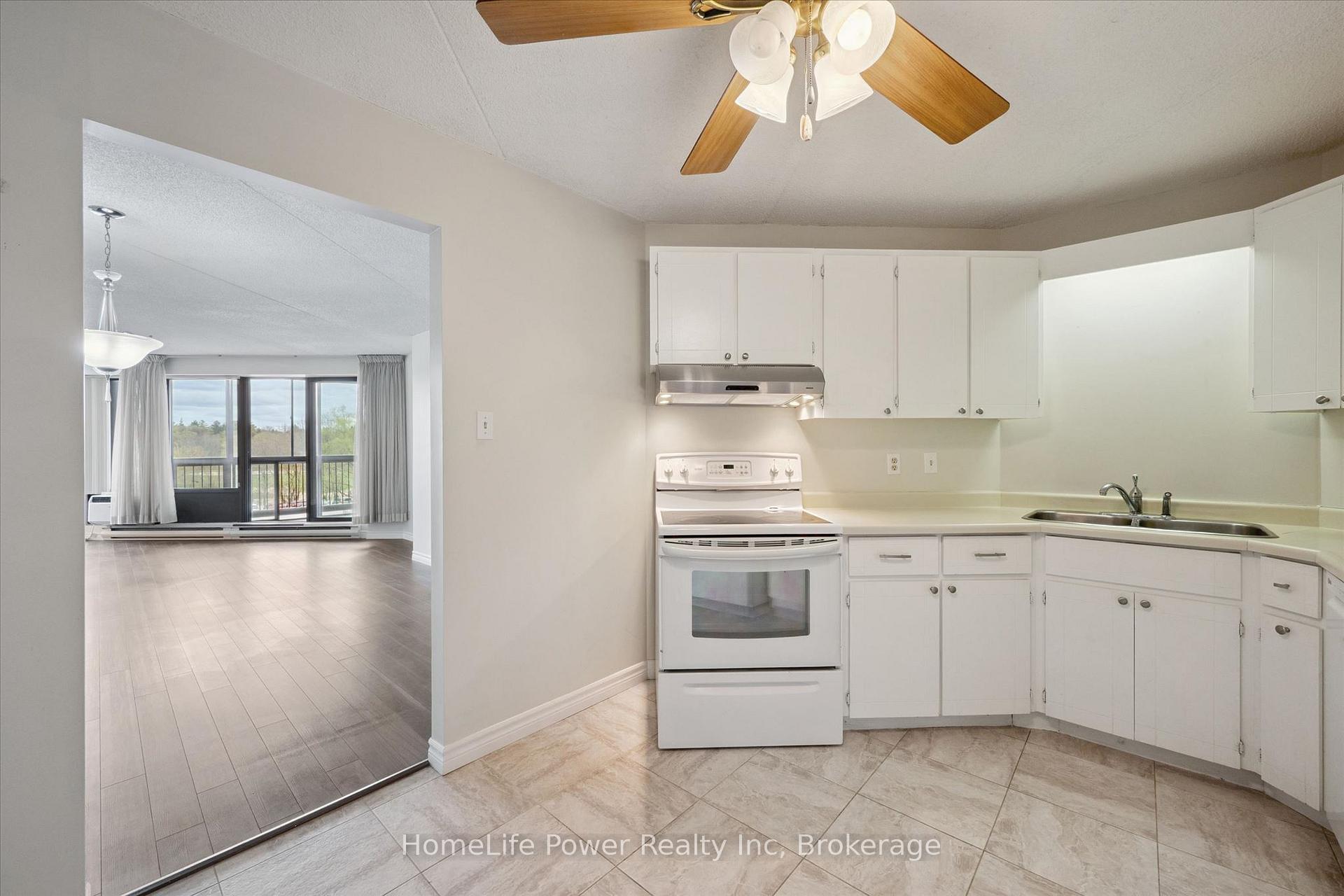 Photo 15 of Unit 402, 22 Marilyn Drive, Guelph, Riverside Park — HOMEH