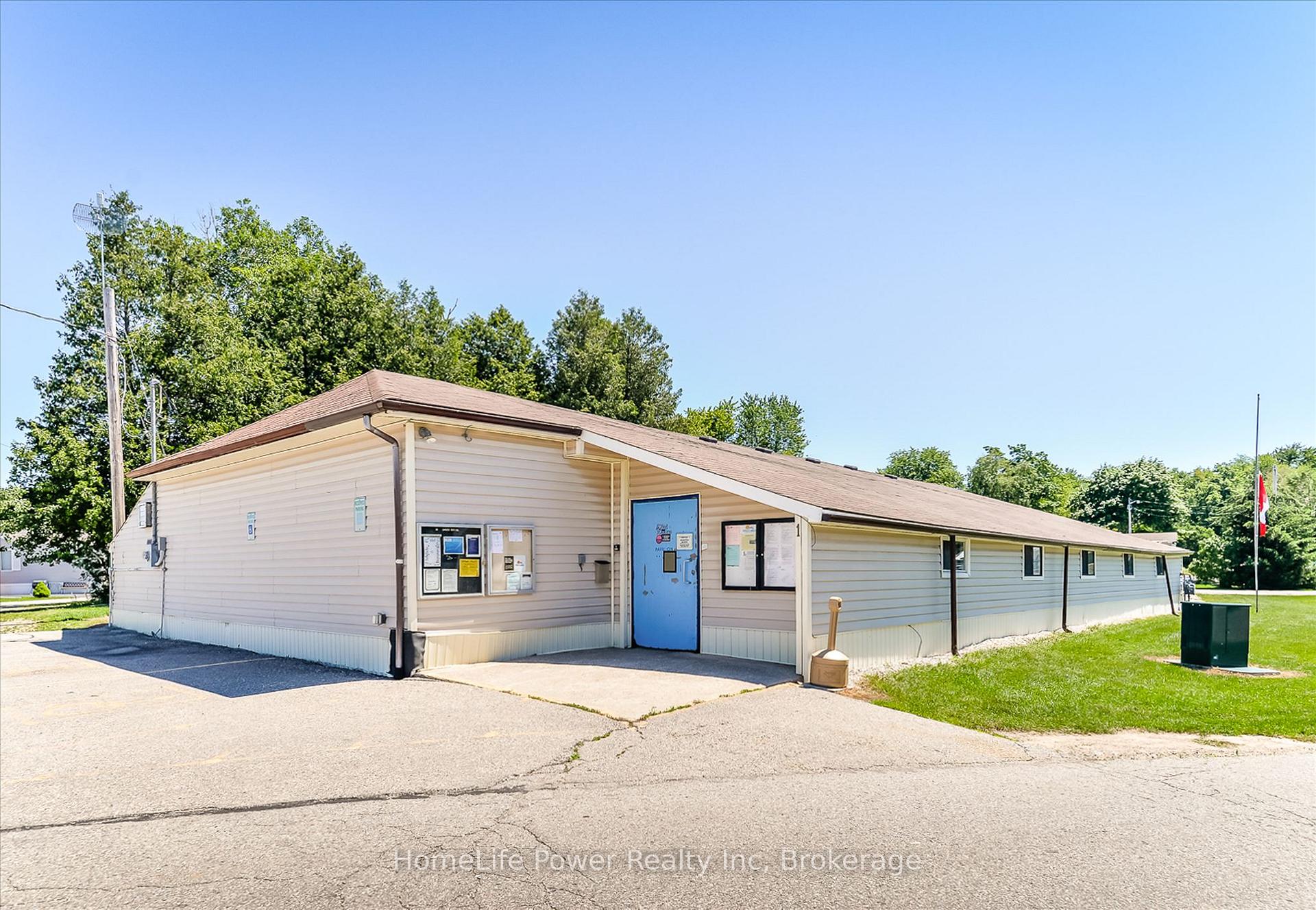 Photo 31 of 20 Elm Street, Puslinch, Rural Puslinch East — HOMEH