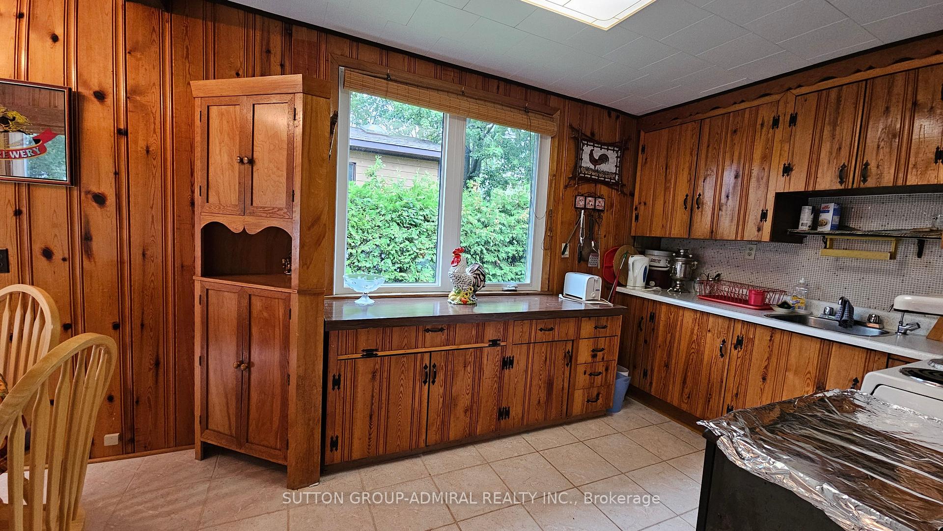 Photo 13 of 2392 Lakeshore Drive, Ramara, Rural Ramara — HOMEH