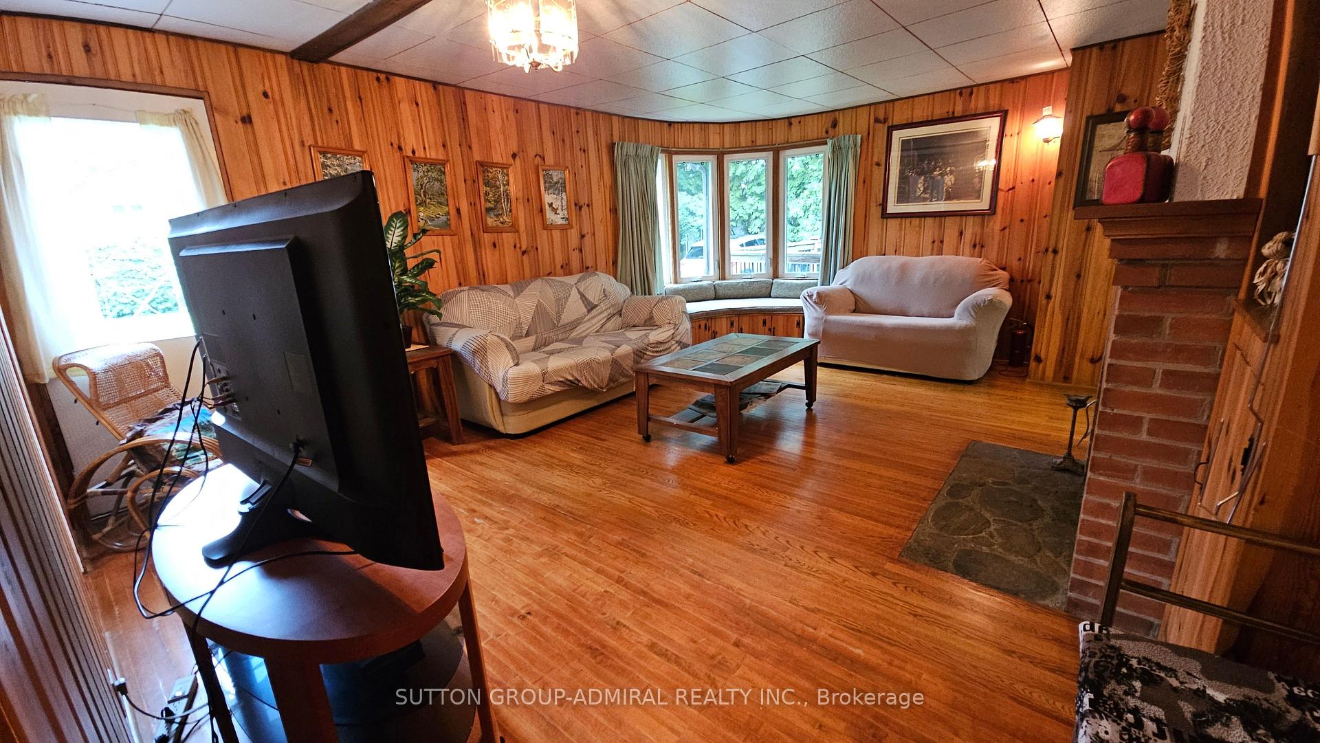 Photo 16 of 2392 Lakeshore Drive, Ramara, Rural Ramara — HOMEH