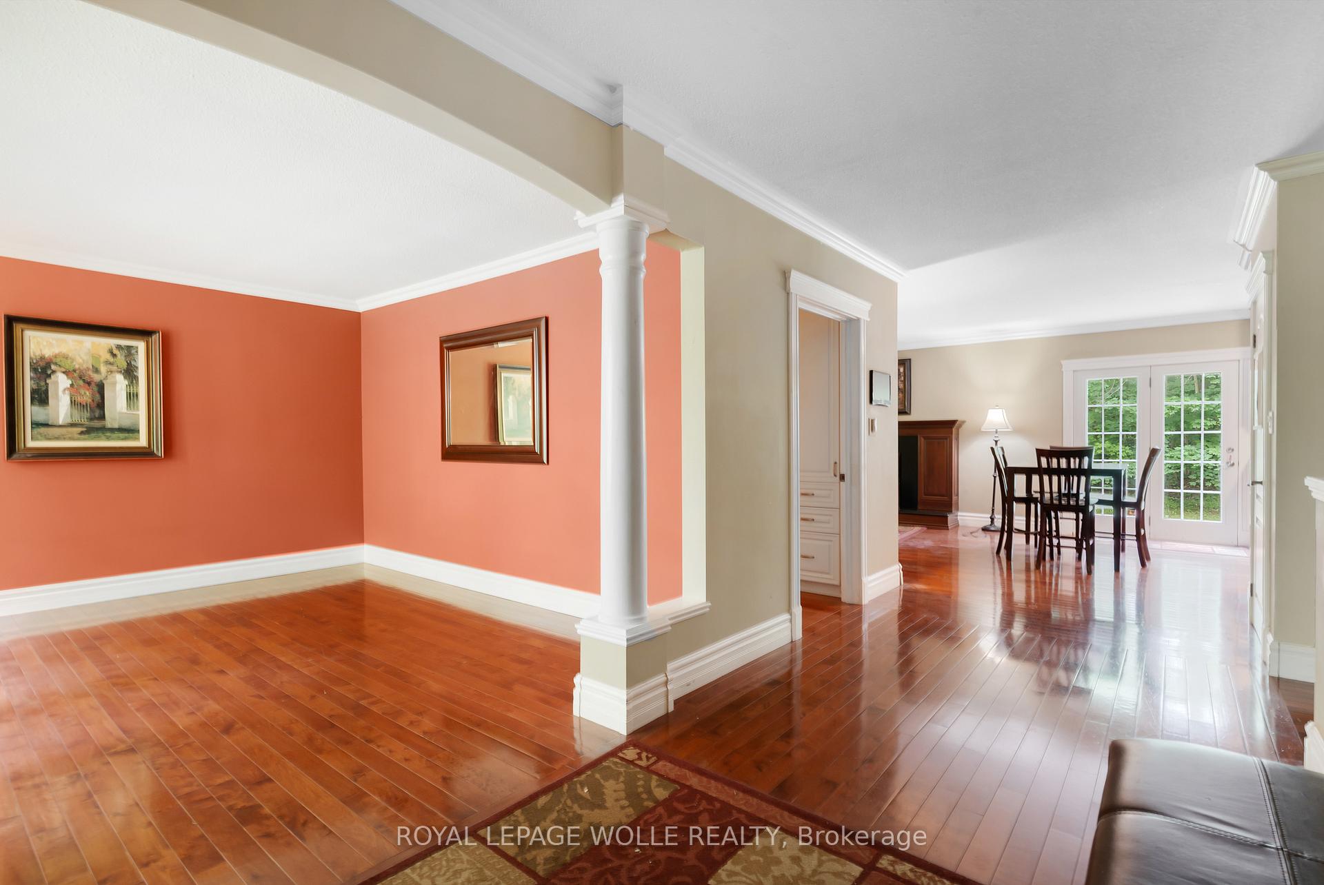 Photo 10 of 35 Maple Hill Drive, Kitchener, Westmount - Waterloo — HOMEH