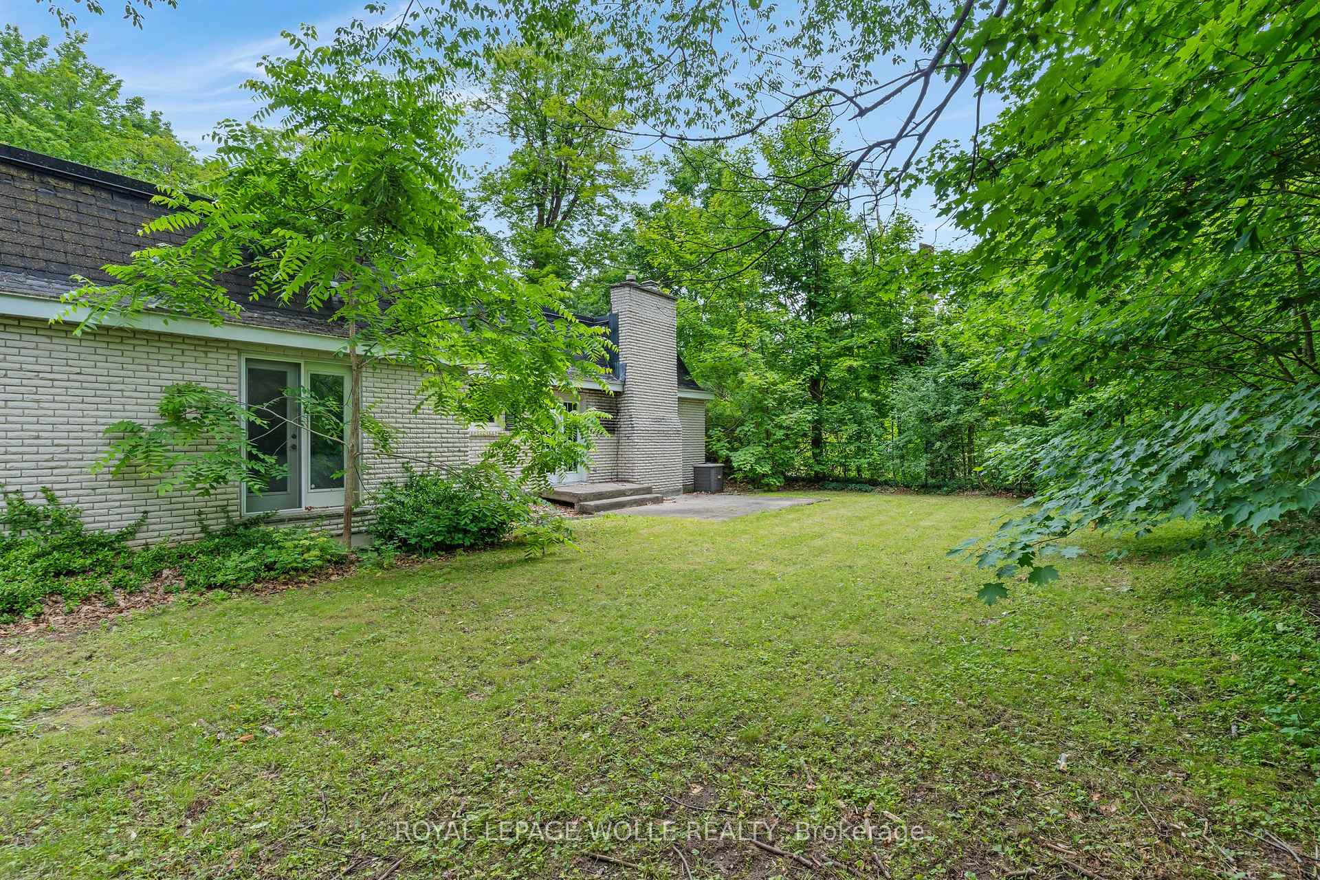 Photo 34 of 35 Maple Hill Drive, Kitchener, Westmount - Waterloo — HOMEH