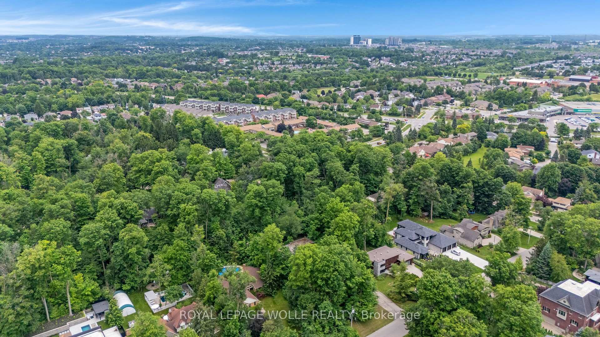 Photo 35 of 35 Maple Hill Drive, Kitchener, Westmount - Waterloo — HOMEH
