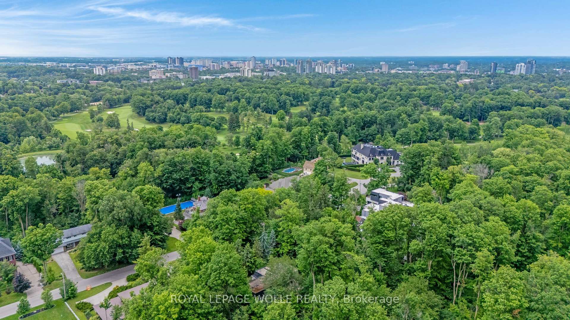 Photo 36 of 35 Maple Hill Drive, Kitchener, Westmount - Waterloo — HOMEH