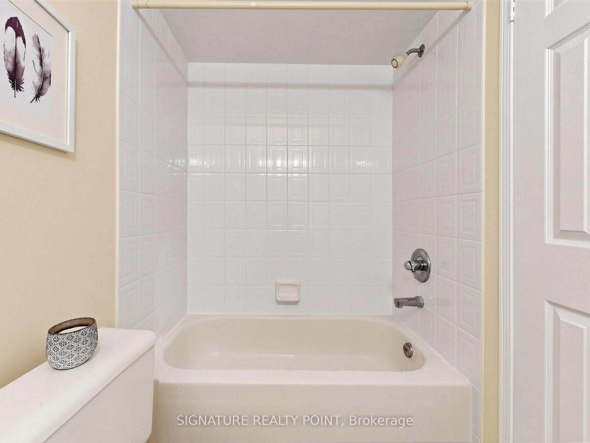 Photo 23 of 1816 Hobson Drive, Burlington, Uptown — HOMEH