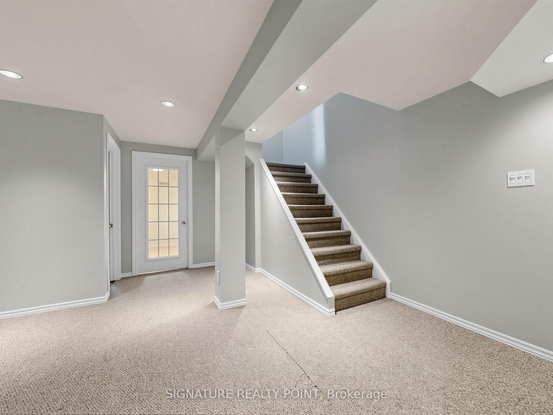 Photo 24 of 1816 Hobson Drive, Burlington, Uptown — HOMEH