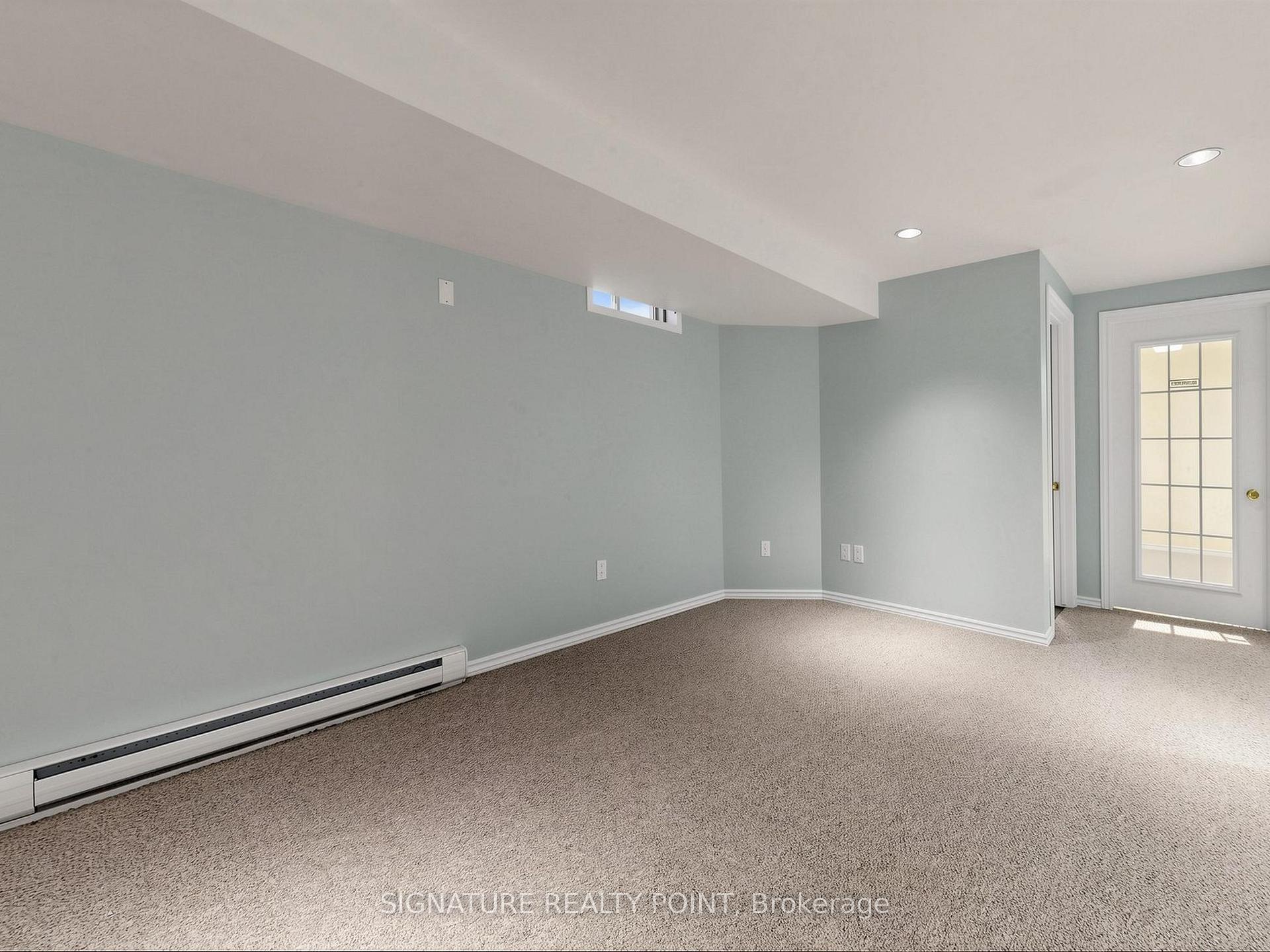 Photo 26 of 1816 Hobson Drive, Burlington, Uptown — HOMEH