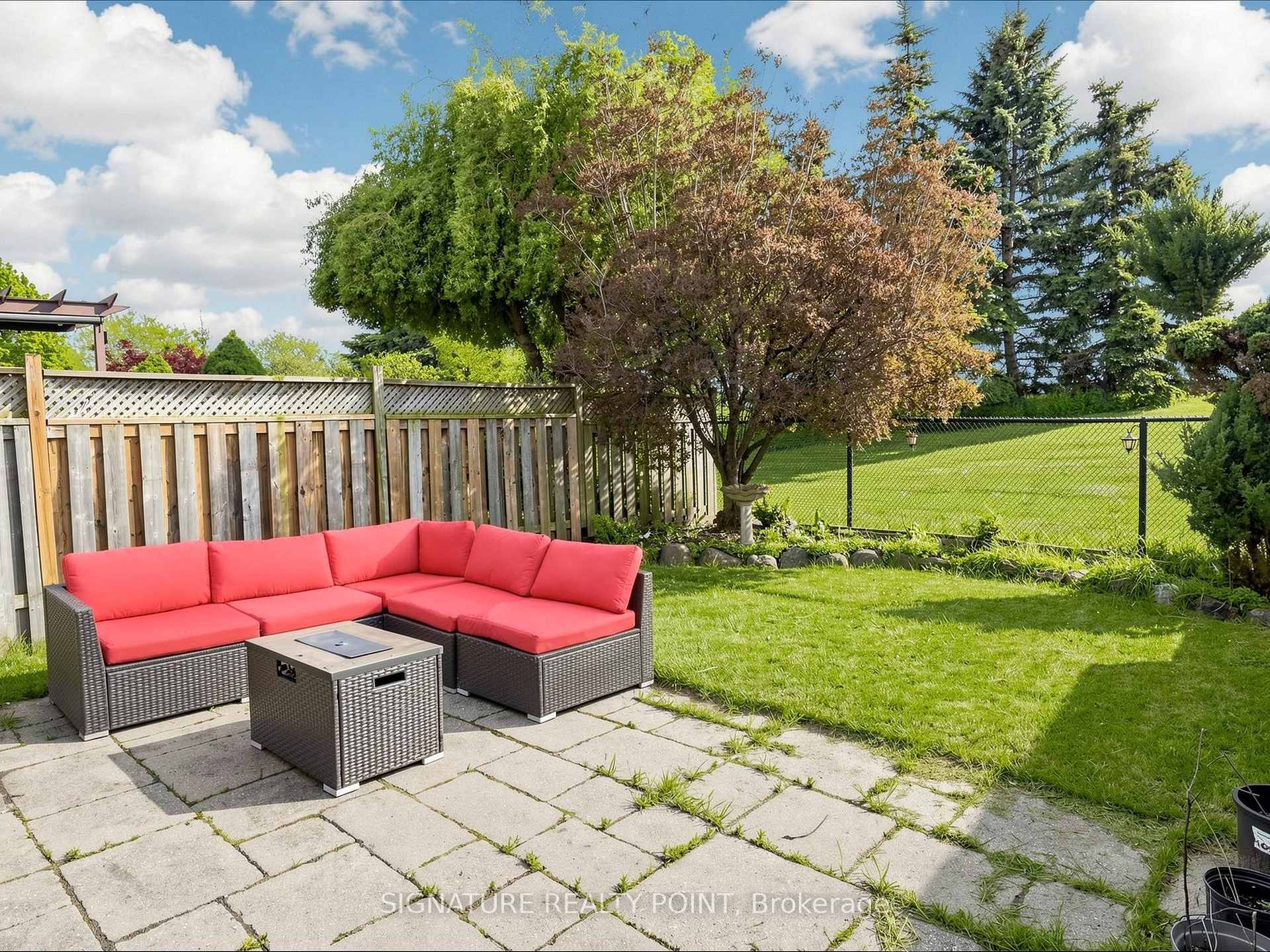 Photo 32 of 1816 Hobson Drive, Burlington, Uptown — HOMEH