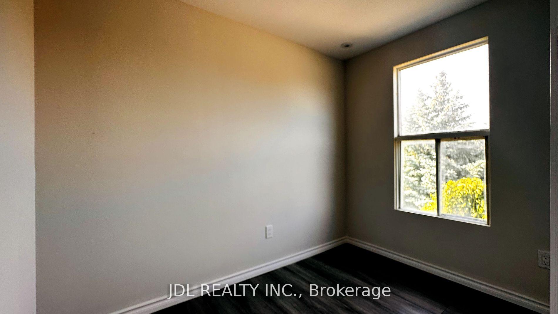 Photo 15 of 127 Huntington Park Drive, Markham, Thornlea — HOMEH