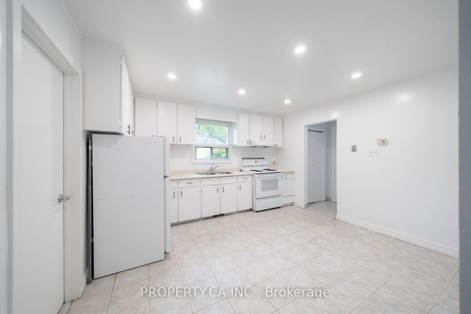 Photo 2 of 66 Morgan Avenue, Markham, Thornhill — HOMEH