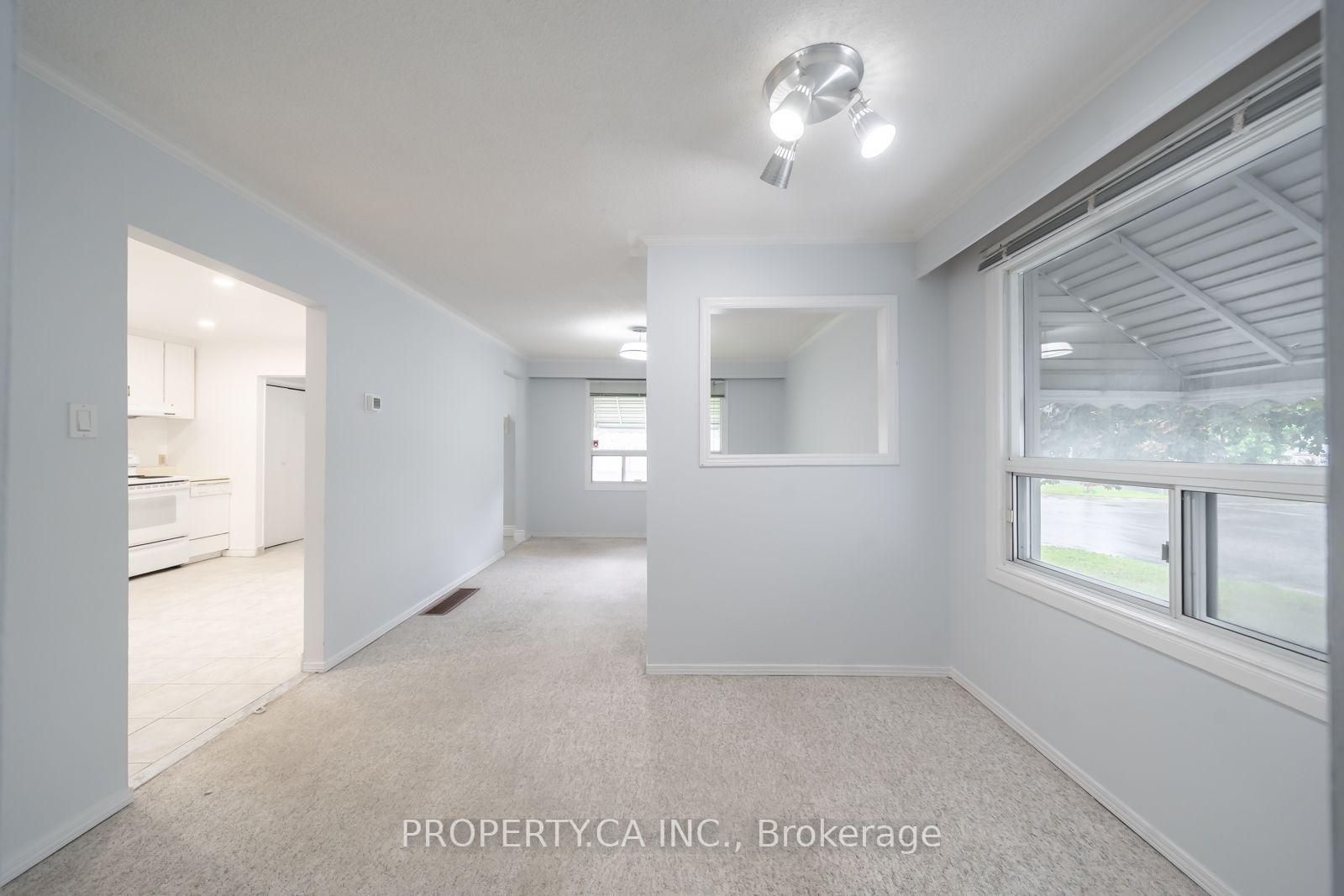 Photo 5 of 66 Morgan Avenue, Markham, Thornhill — HOMEH