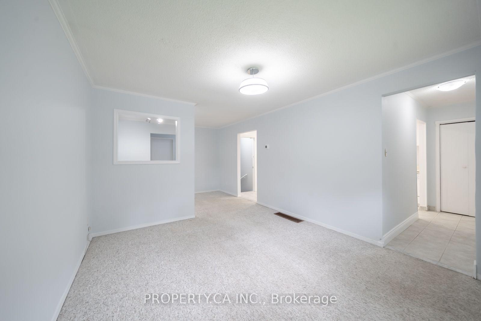 Photo 7 of 66 Morgan Avenue, Markham, Thornhill — HOMEH