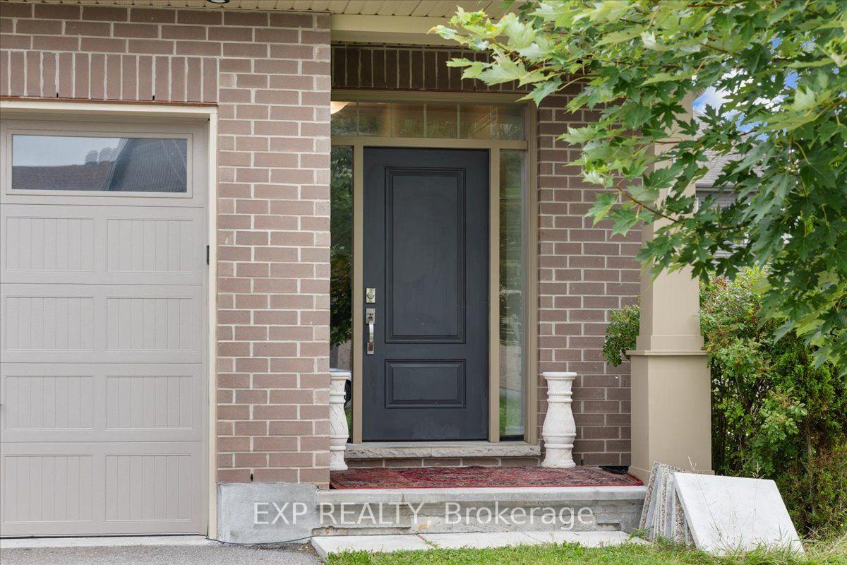 Photo 2 of 10 Duncanville Street, Russell, Village of Russell — HOMEH