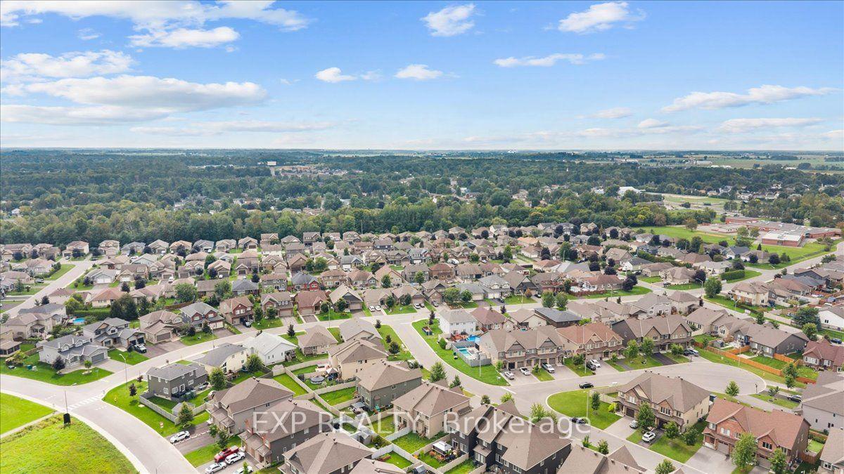 Photo 45 of 10 Duncanville Street, Russell, Village of Russell — HOMEH
