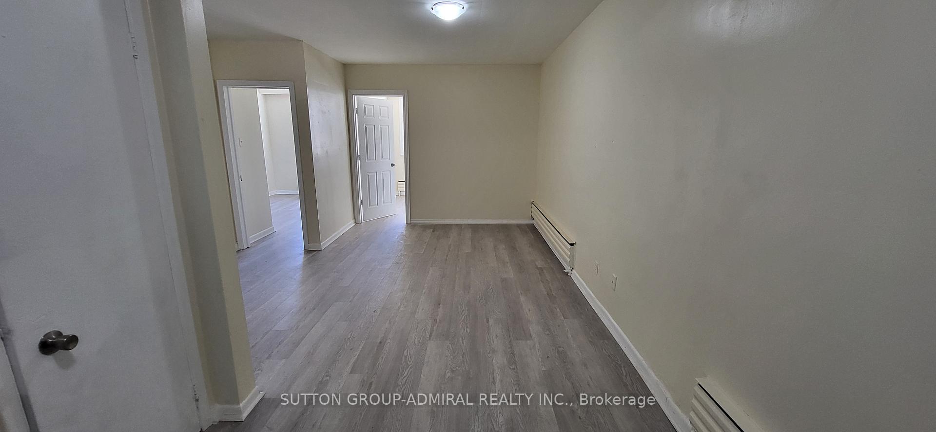 Photo 3 of Unit 1, 2839 Bathurst Street, Toronto, Bedford Park-Nortown — HOMEH