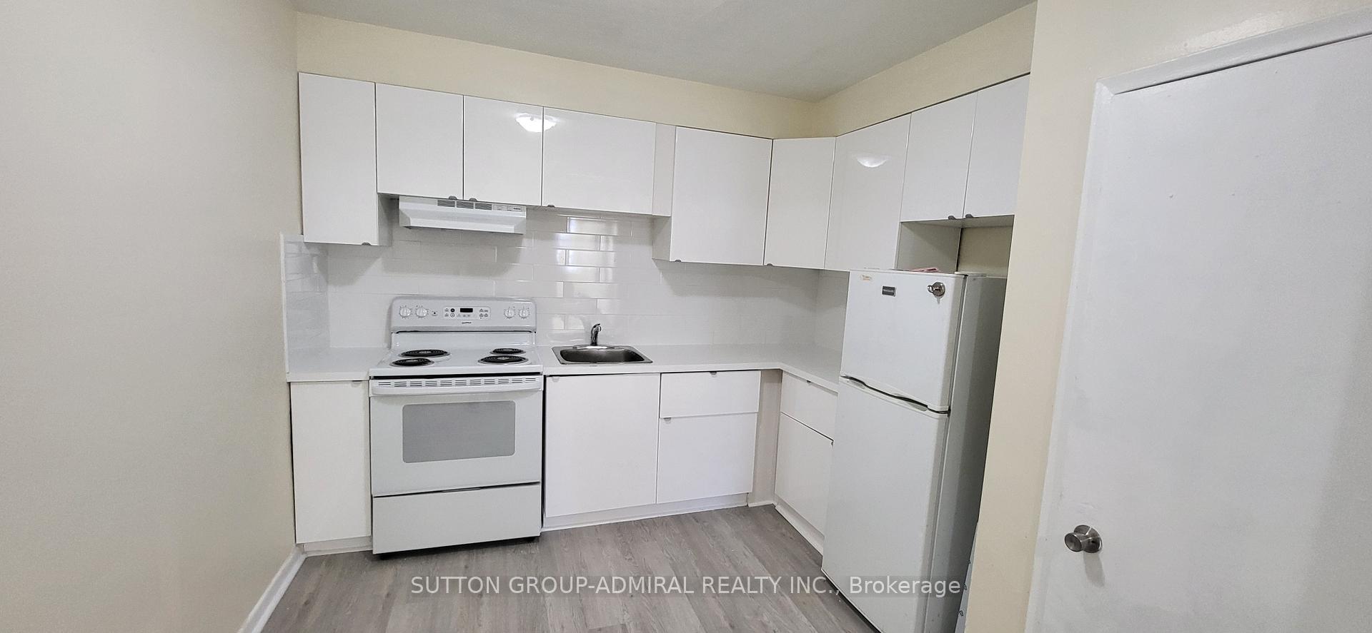 Photo 6 of Unit 1, 2839 Bathurst Street, Toronto, Bedford Park-Nortown — HOMEH