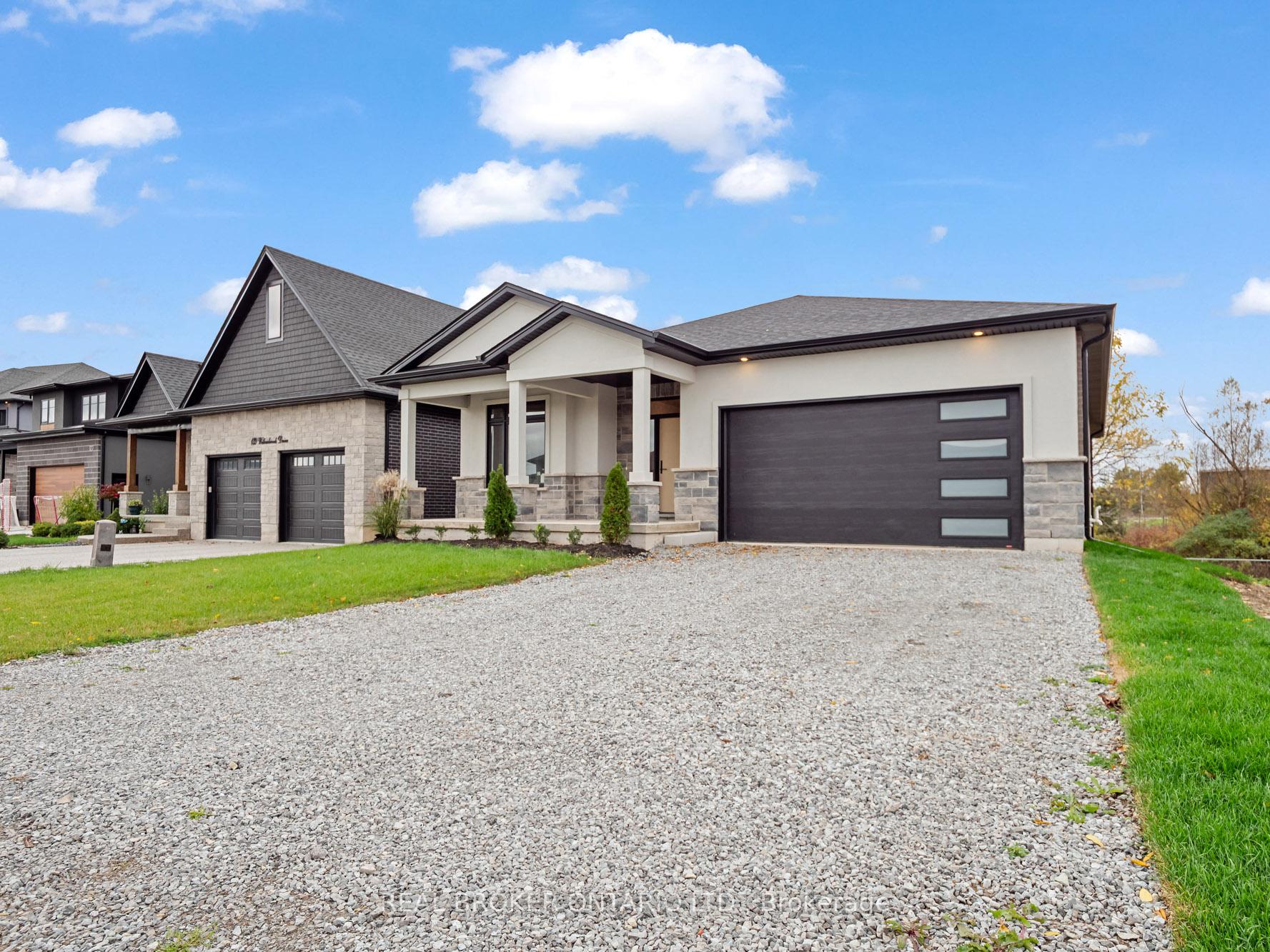 Photo 3 of 149 Willowbrook Drive, Welland, West Welland — HOMEH