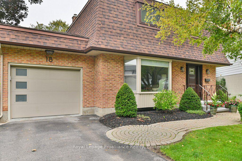 Photo 4 of 18 Conger Place, Belleville, Belleville Ward — HOMEH