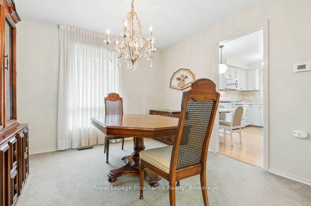 Photo 13 of 18 Conger Place, Belleville, Belleville Ward — HOMEH