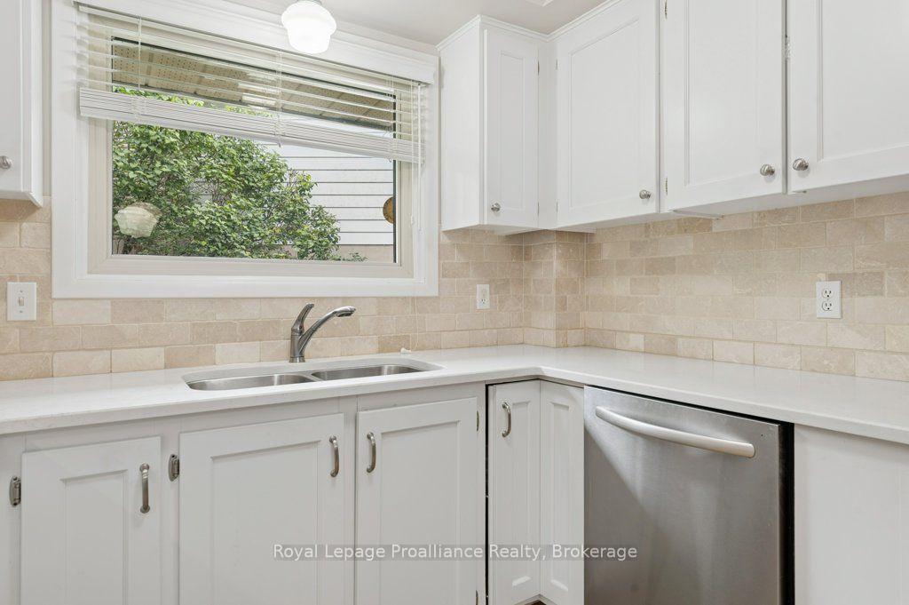 Photo 18 of 18 Conger Place, Belleville, Belleville Ward — HOMEH