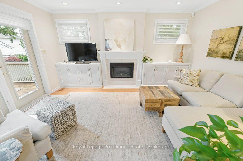 Photo 20 of 18 Conger Place, Belleville, Belleville Ward — HOMEH