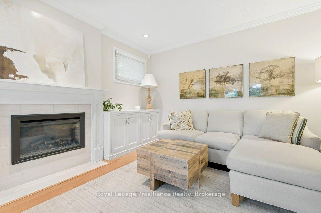 Photo 21 of 18 Conger Place, Belleville, Belleville Ward — HOMEH
