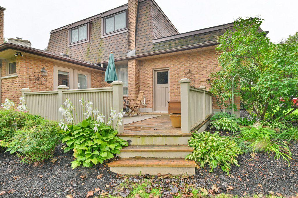 Photo 39 of 18 Conger Place, Belleville, Belleville Ward — HOMEH