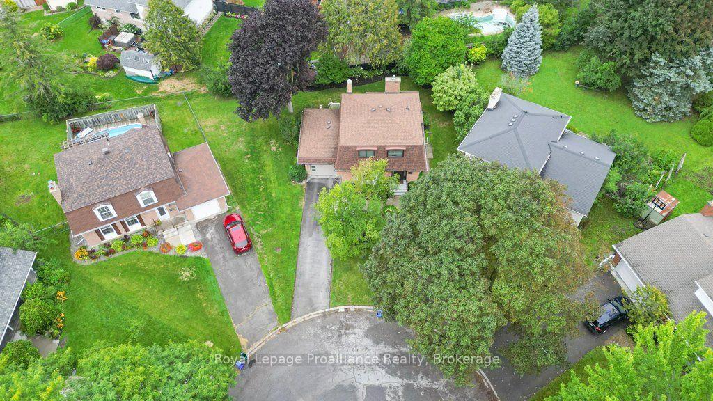Photo 45 of 18 Conger Place, Belleville, Belleville Ward — HOMEH