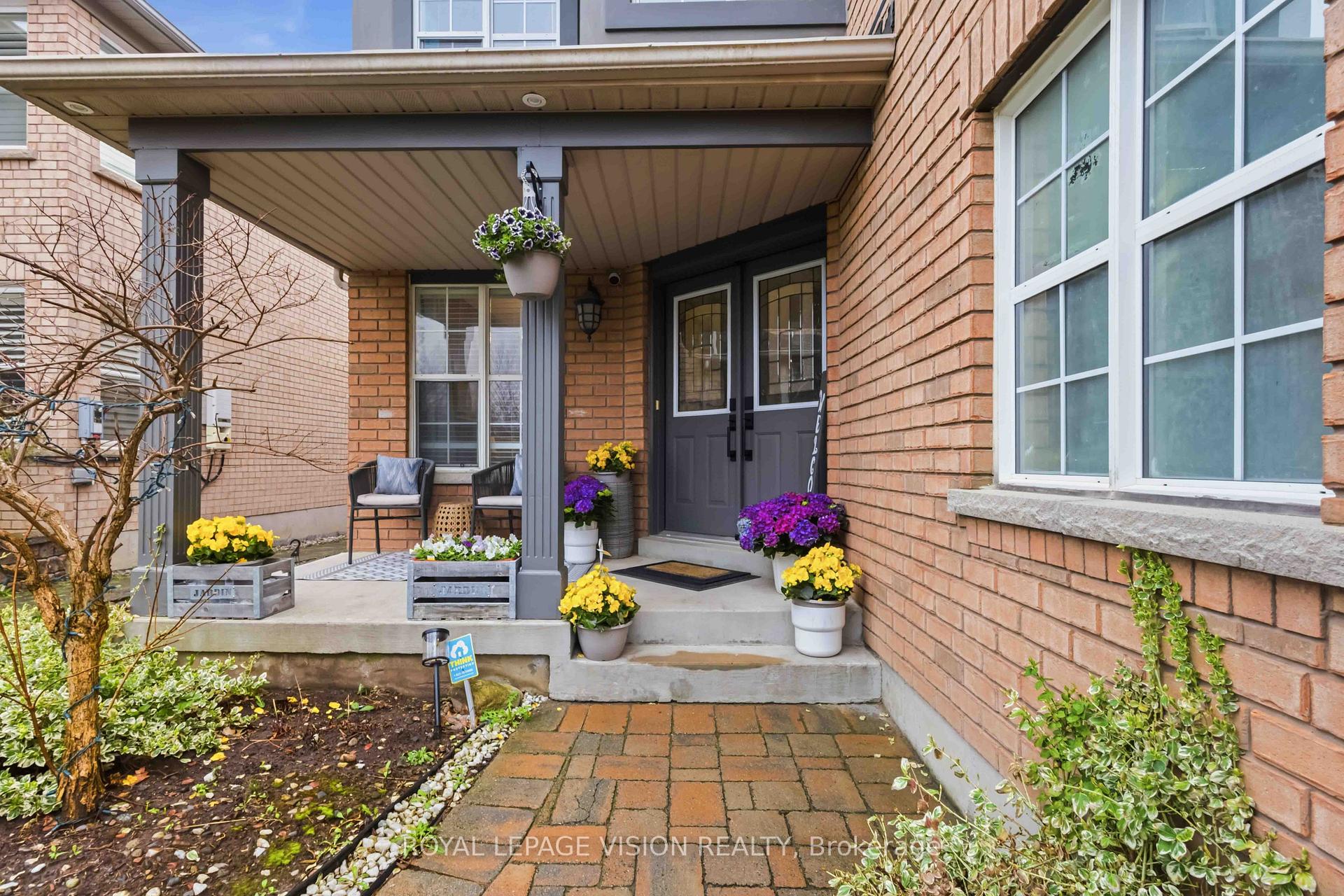 Photo 4 of 55 Medland Avenue E, Whitby, Williamsburg — HOMEH