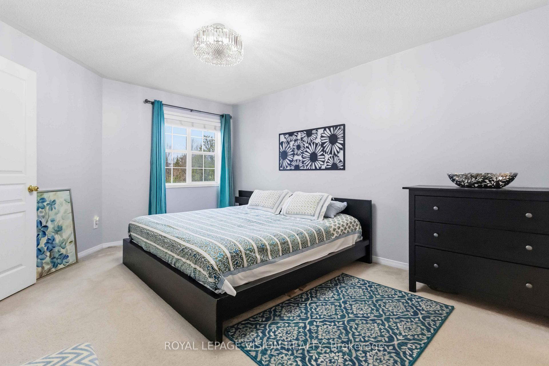 Photo 26 of 55 Medland Avenue E, Whitby, Williamsburg — HOMEH