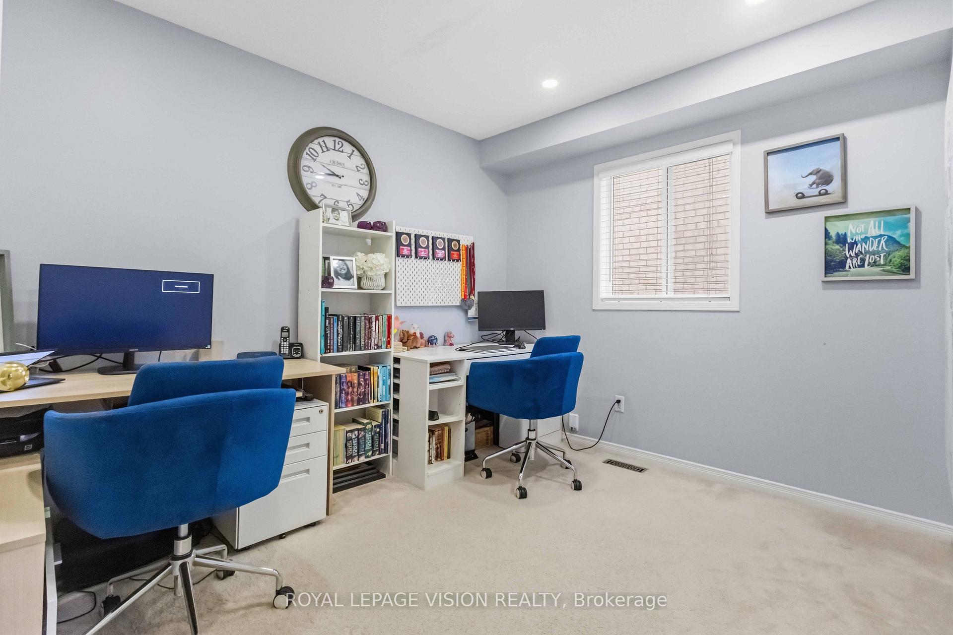 Photo 34 of 55 Medland Avenue E, Whitby, Williamsburg — HOMEH