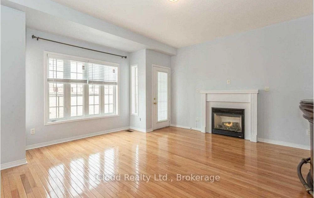 Photo 8 of 20 Owens Road, Brampton, Credit Valley — HOMEH