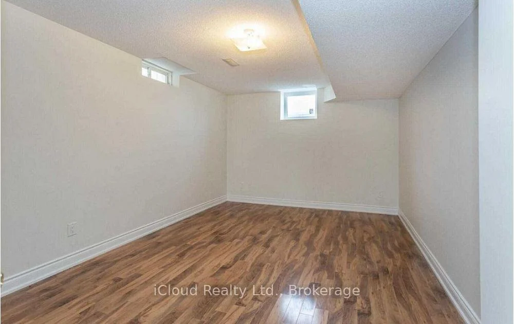 Photo 21 of 20 Owens Road, Brampton, Credit Valley — HOMEH