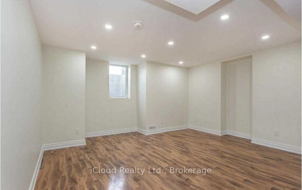 Photo 24 of 20 Owens Road, Brampton, Credit Valley — HOMEH
