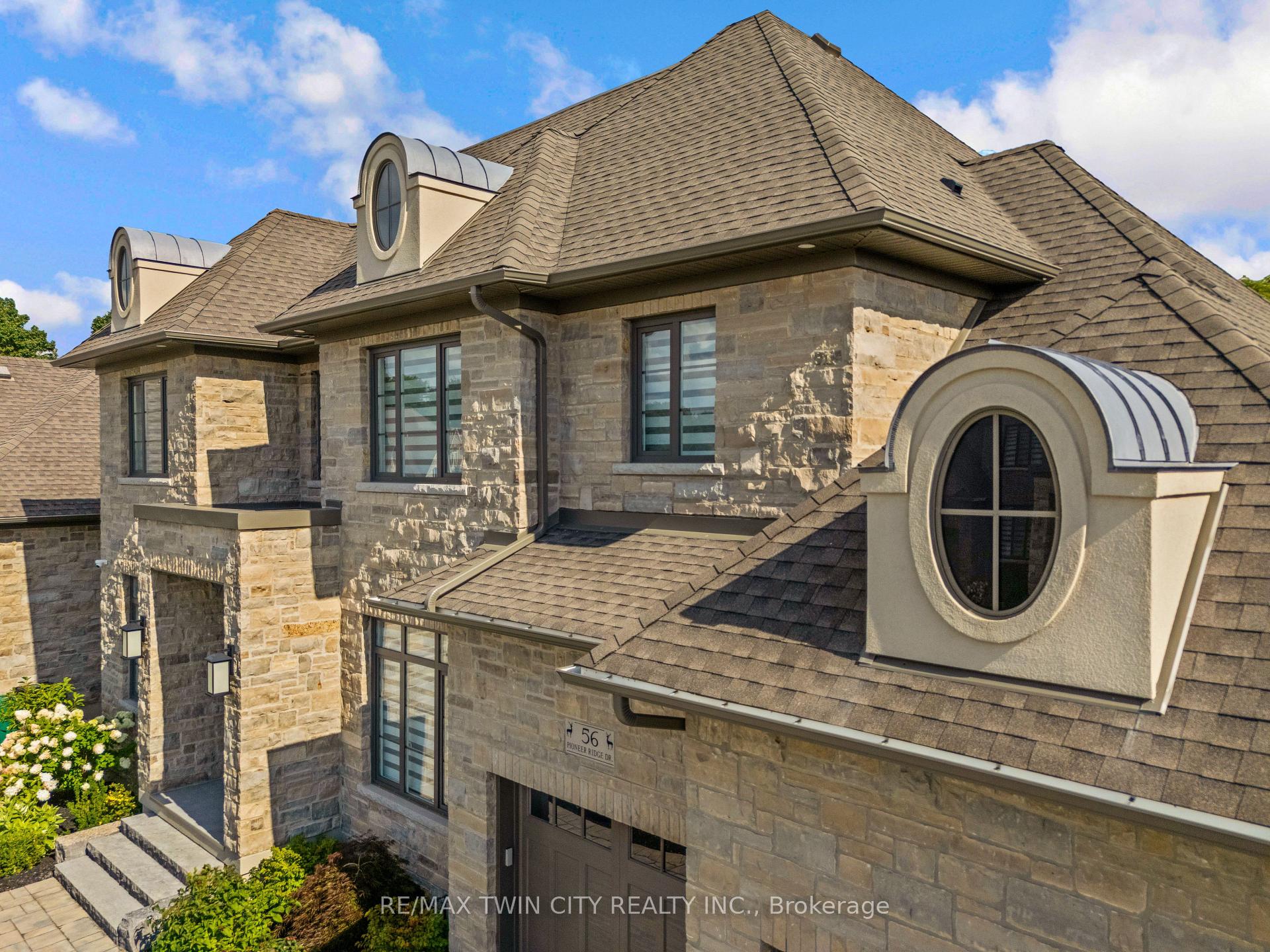 Photo 5 of 56 Pioneer Ridge Drive, Kitchener, Pioneer Tower West — HOMEH