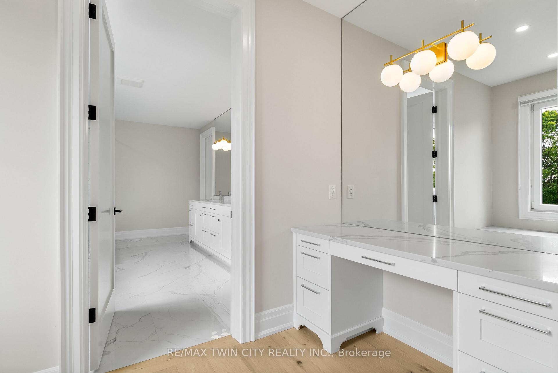 Photo 31 of 56 Pioneer Ridge Drive, Kitchener, Pioneer Tower West — HOMEH