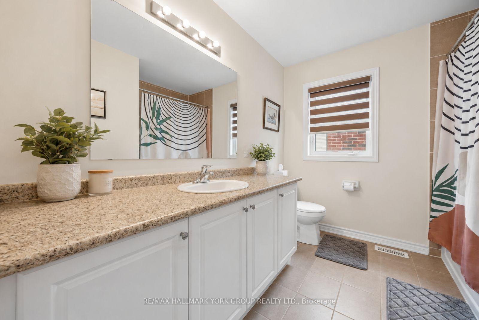 Photo 10 of 45 Furniss Street, Brock, Beaverton — HOMEH