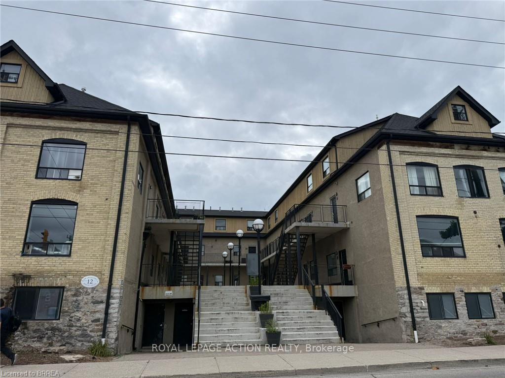 Photo of Unit 18, 12 Bridgeport Road E