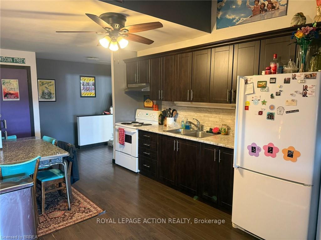 Photo 7 of Unit 18, 12 Bridgeport Road E, Waterloo, Beechwood/University — HOMEH