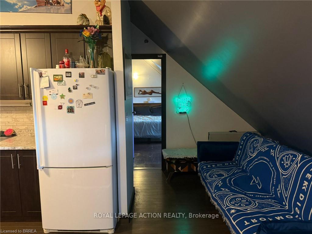 Photo 8 of Unit 18, 12 Bridgeport Road E, Waterloo, Beechwood/University — HOMEH