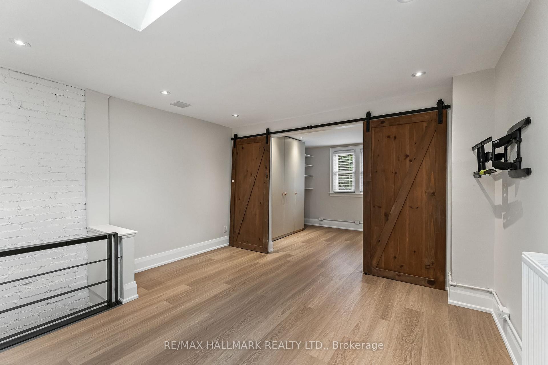 Photo 13 of Unit Upper, 229 Kingston Road, Toronto, The Beaches — HOMEH