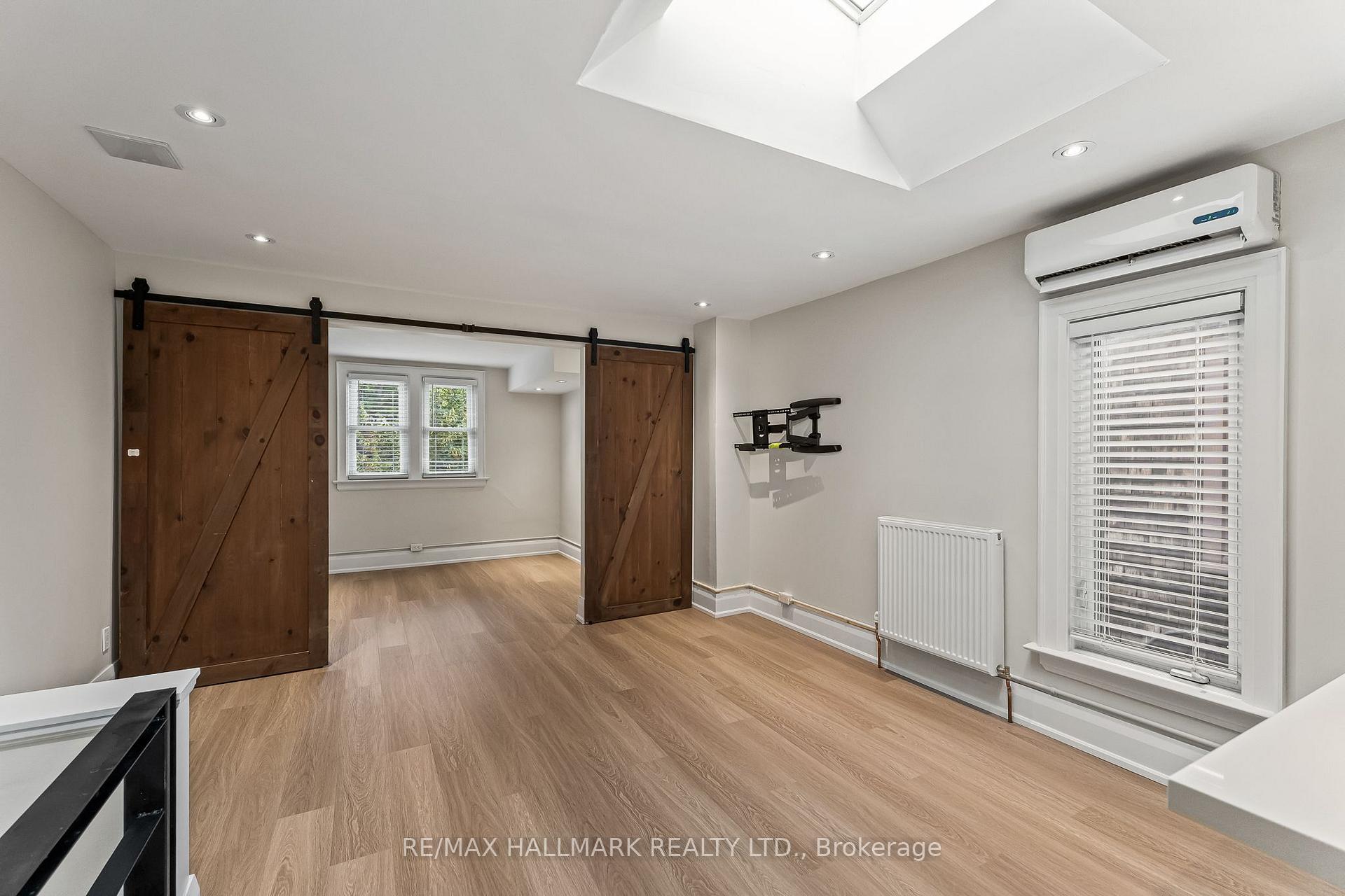 Photo 23 of Unit Upper, 229 Kingston Road, Toronto, The Beaches — HOMEH