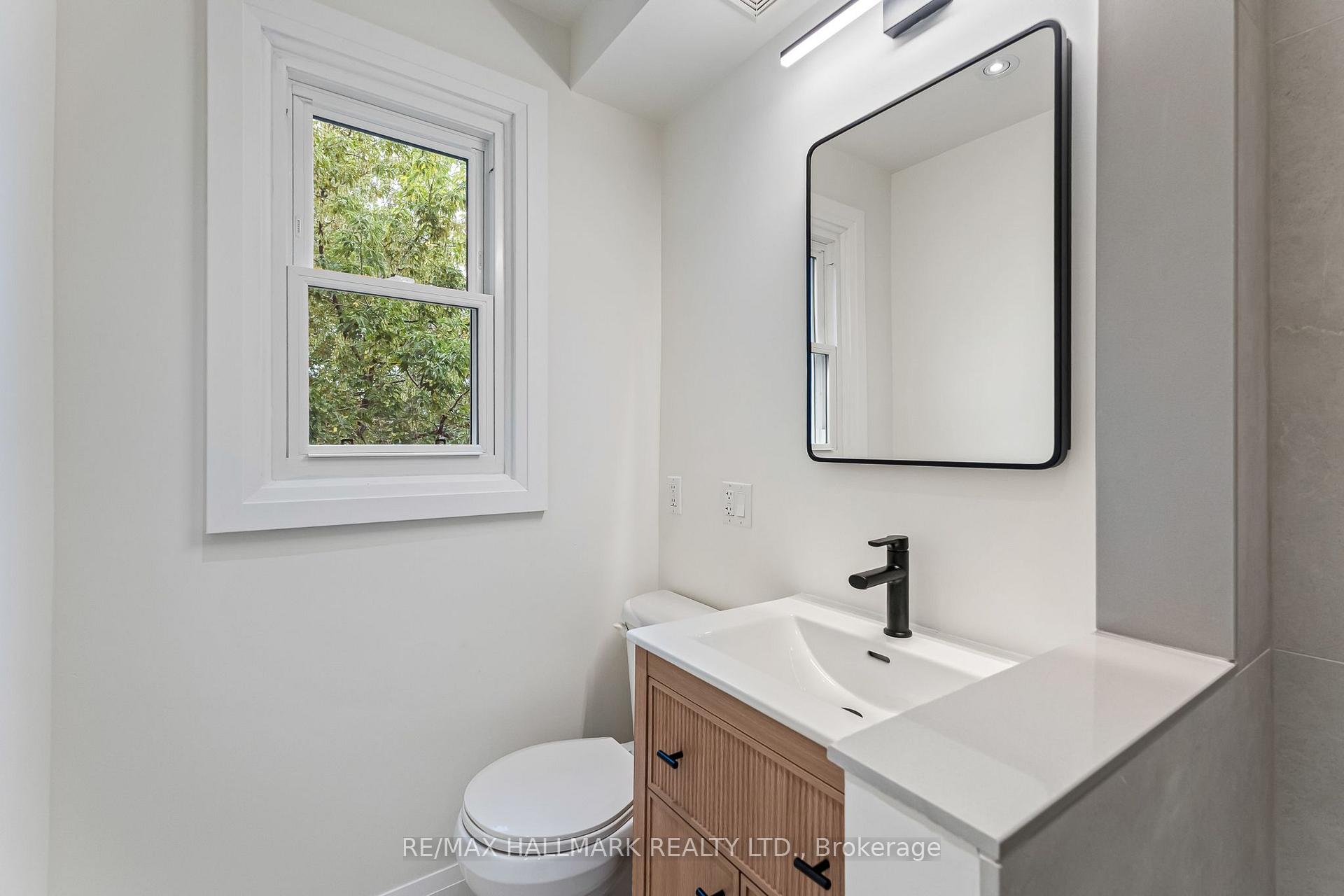 Photo 26 of Unit Upper, 229 Kingston Road, Toronto, The Beaches — HOMEH