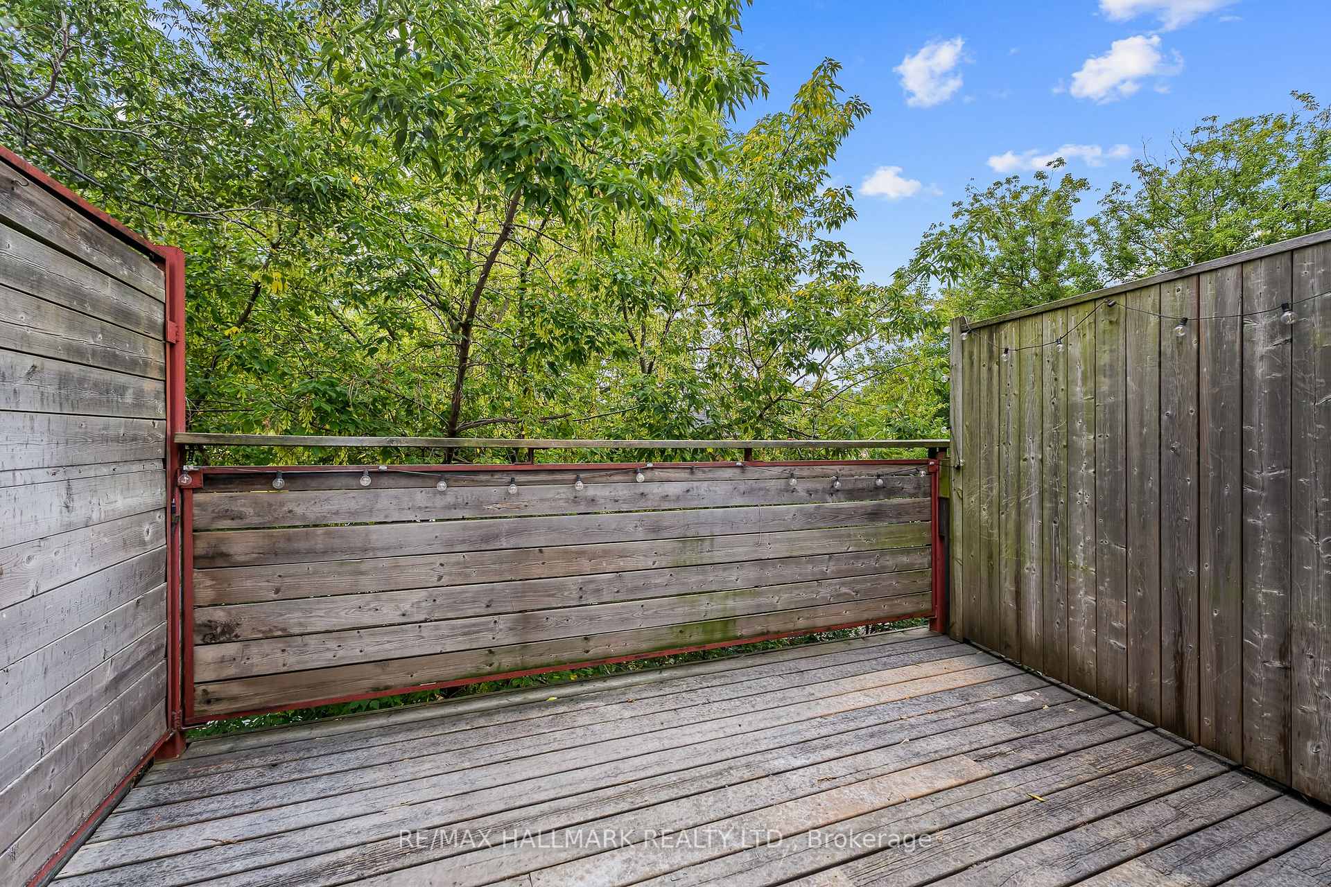 Photo 30 of Unit Upper, 229 Kingston Road, Toronto, The Beaches — HOMEH