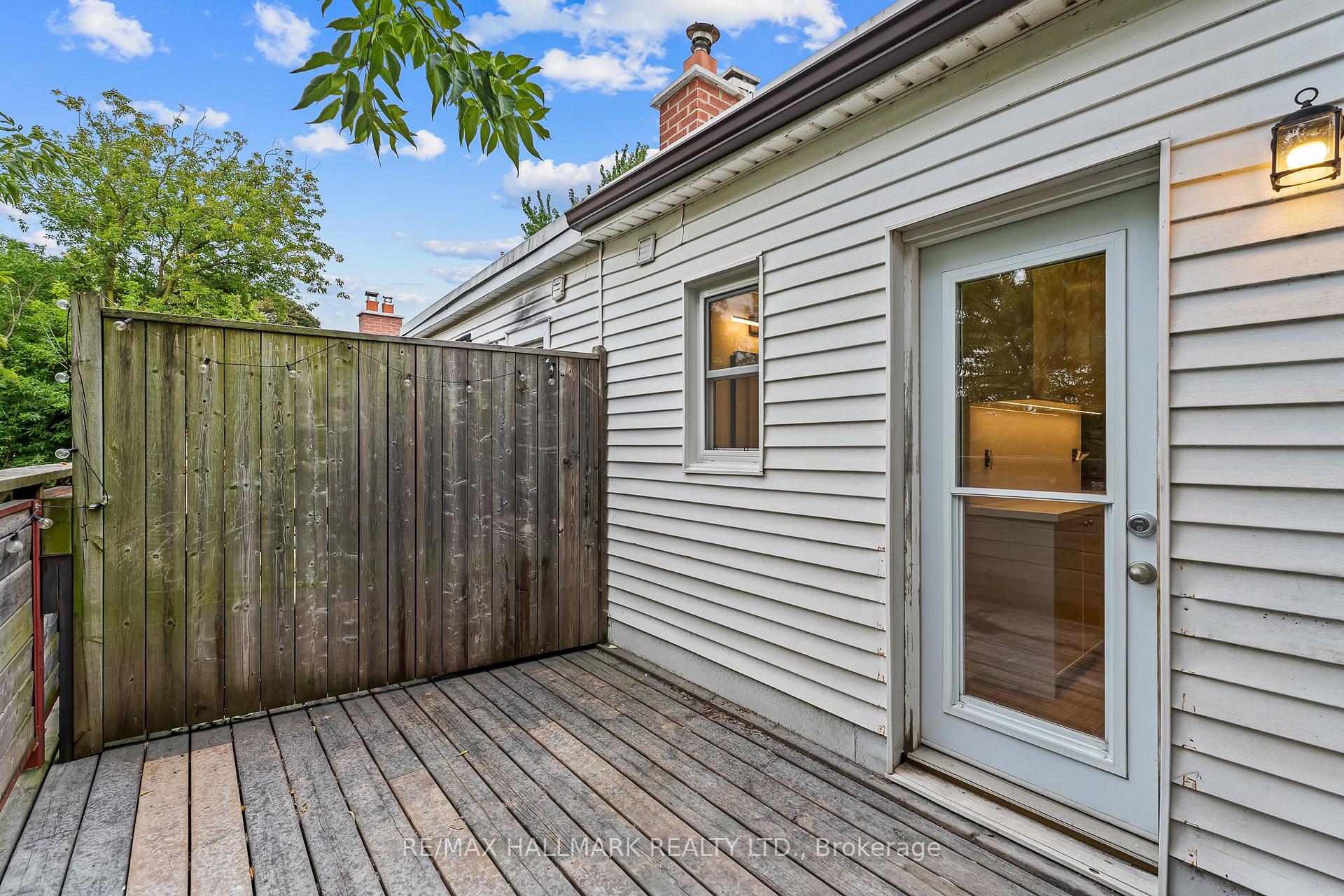 Photo 31 of Unit Upper, 229 Kingston Road, Toronto, The Beaches — HOMEH