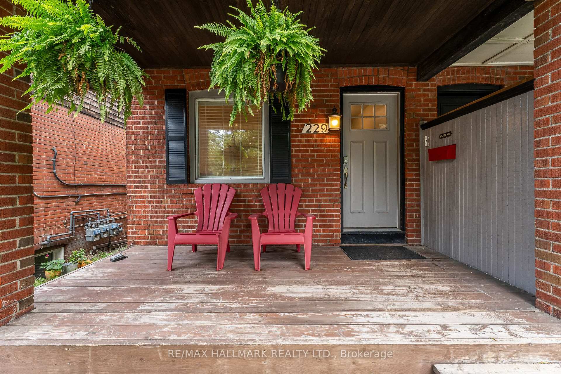 Photo 34 of Unit Upper, 229 Kingston Road, Toronto, The Beaches — HOMEH