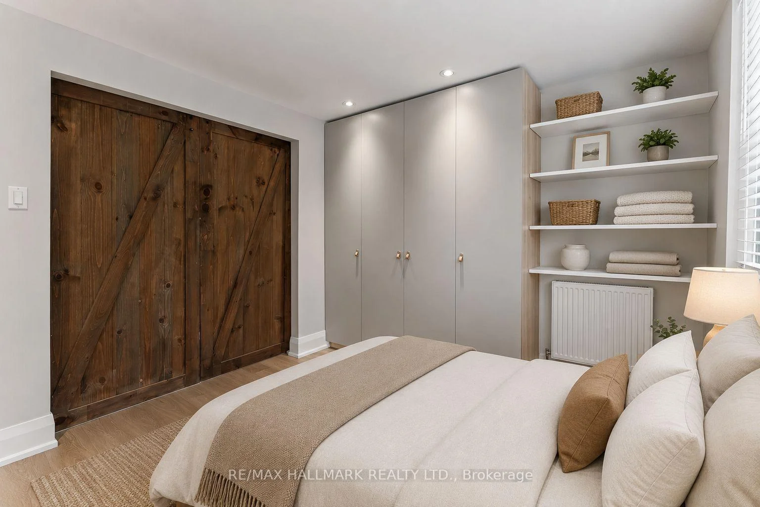 Photo 20 of Unit Upper, 229 Kingston Road, Toronto, The Beaches — HOMEH